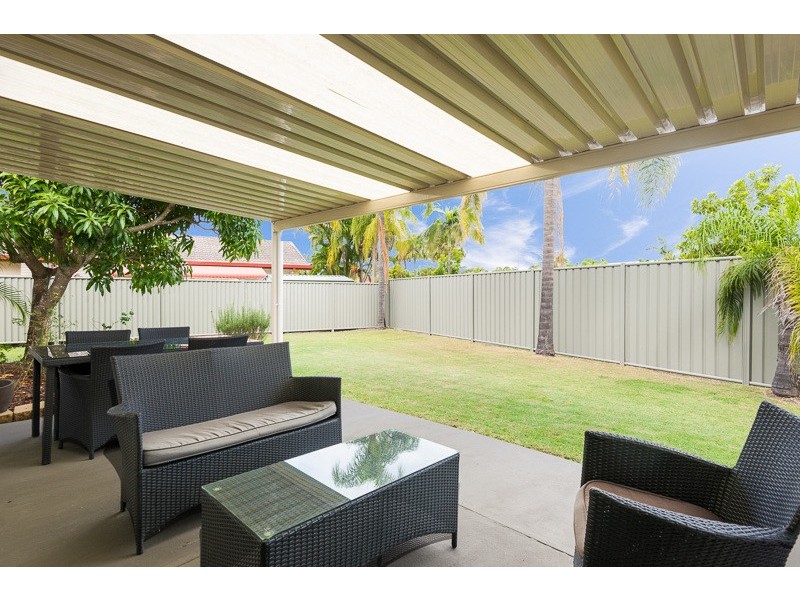 42/2 St Kevins Avenue, Benowa QLD 4217