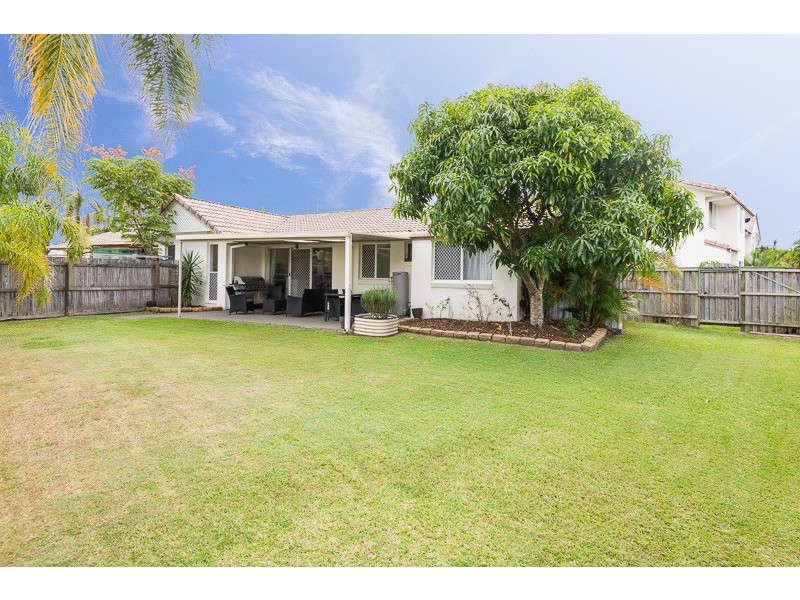 42/2 St Kevins Avenue, Benowa QLD 4217