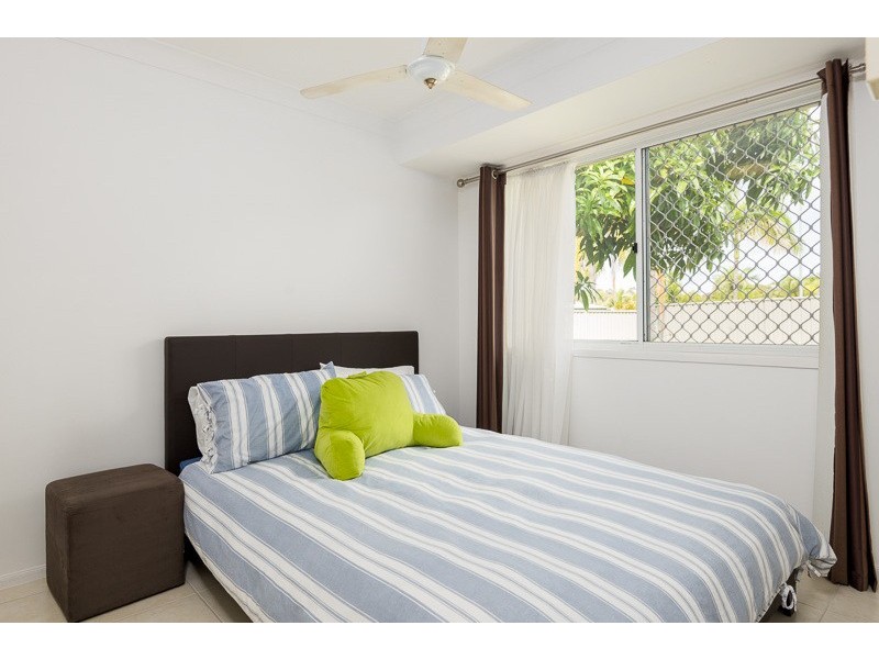 42/2 St Kevins Avenue, Benowa QLD 4217