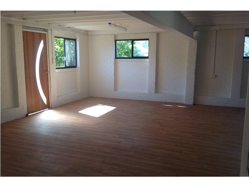 8 Dobell Avenue, Collingwood Park QLD 4301