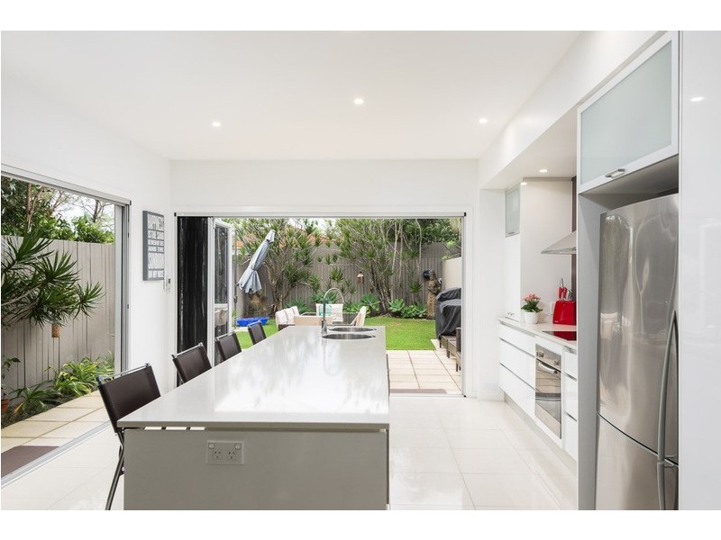 1/65 Albion Avenue, Miami QLD 4220