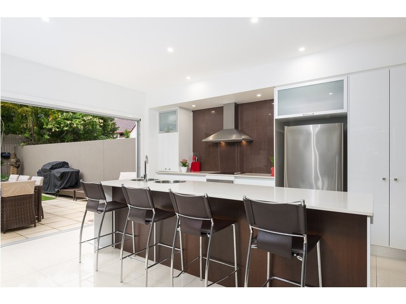 1/65 Albion Avenue, Miami QLD 4220