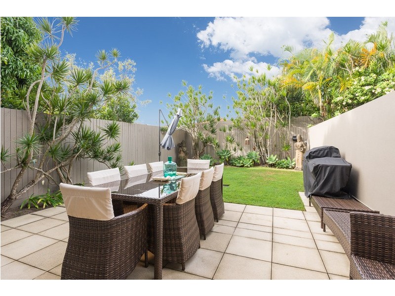 1/65 Albion Avenue, Miami QLD 4220