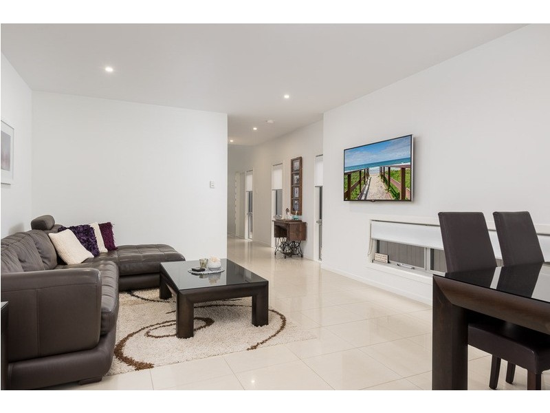 1/65 Albion Avenue, Miami QLD 4220