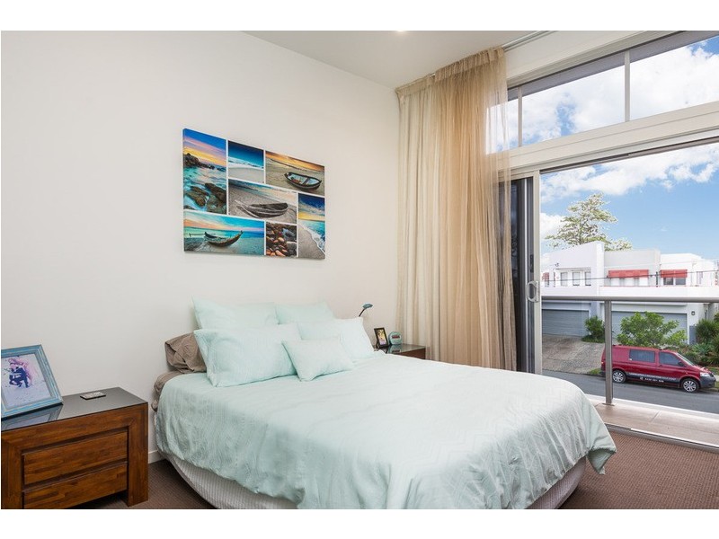 1/65 Albion Avenue, Miami QLD 4220