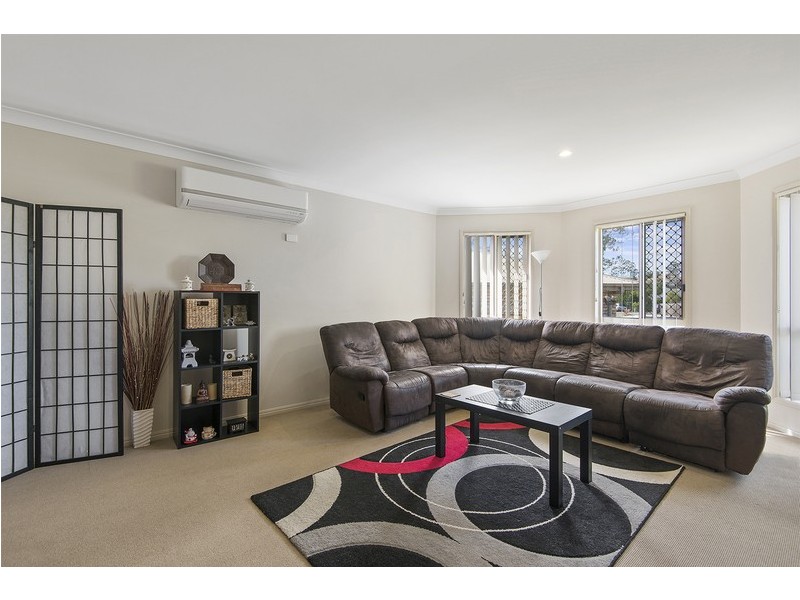 6 Waratah Court, Yamanto QLD 4305