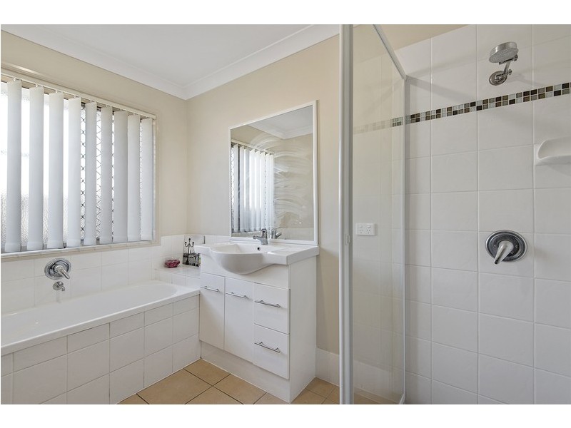 6 Waratah Court, Yamanto QLD 4305