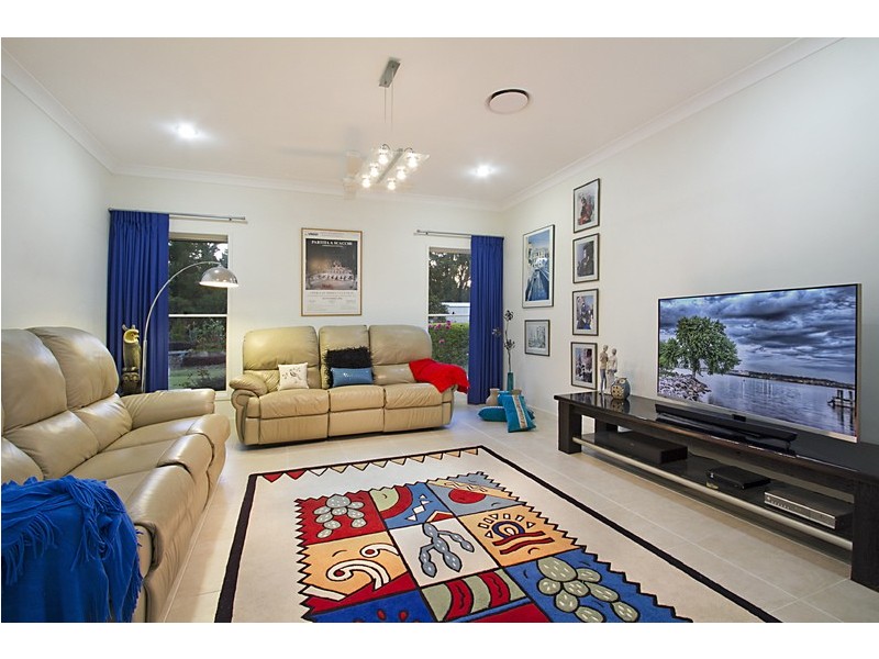 39 Tobin Way, Tallebudgera QLD 4228