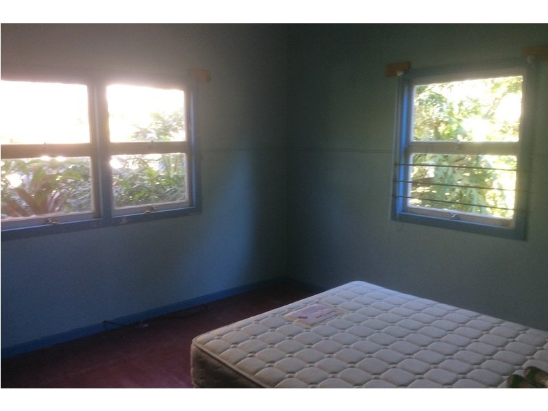 33 Matilda Street, Burleigh Heads QLD 4220