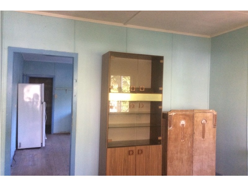 33 Matilda Street, Burleigh Heads QLD 4220