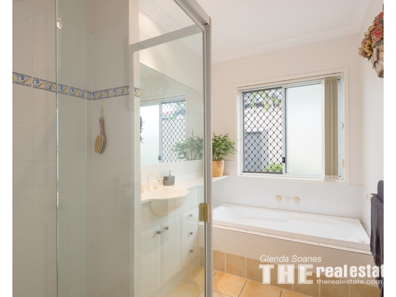 1 Torres Court, Burleigh Waters QLD 4220
