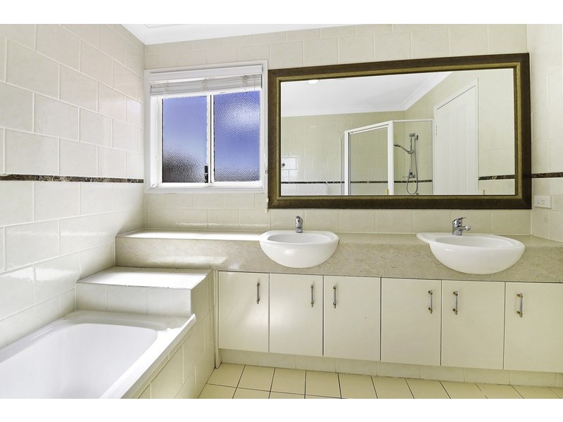 3/3 Robina Town Centre Drive, Robina QLD 4226