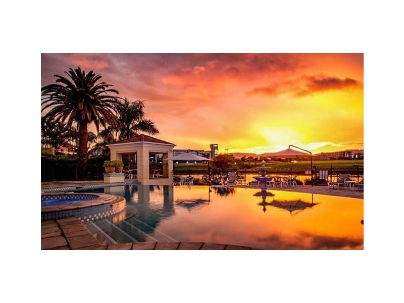 3/3 Robina Town Centre Drive, Robina QLD 4226