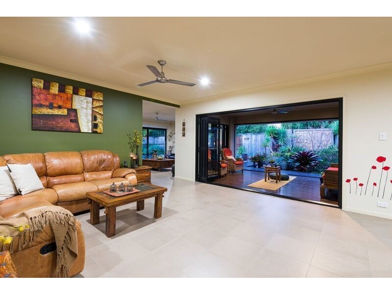 65 Observatory Drive, Reedy Creek QLD 4227