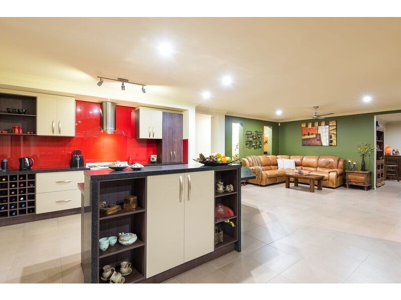 65 Observatory Drive, Reedy Creek QLD 4227