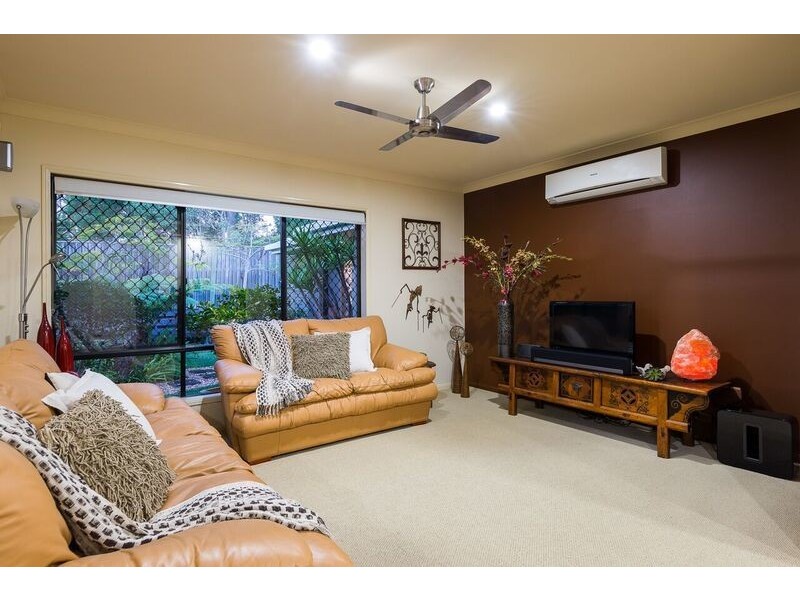65 Observatory Drive, Reedy Creek QLD 4227