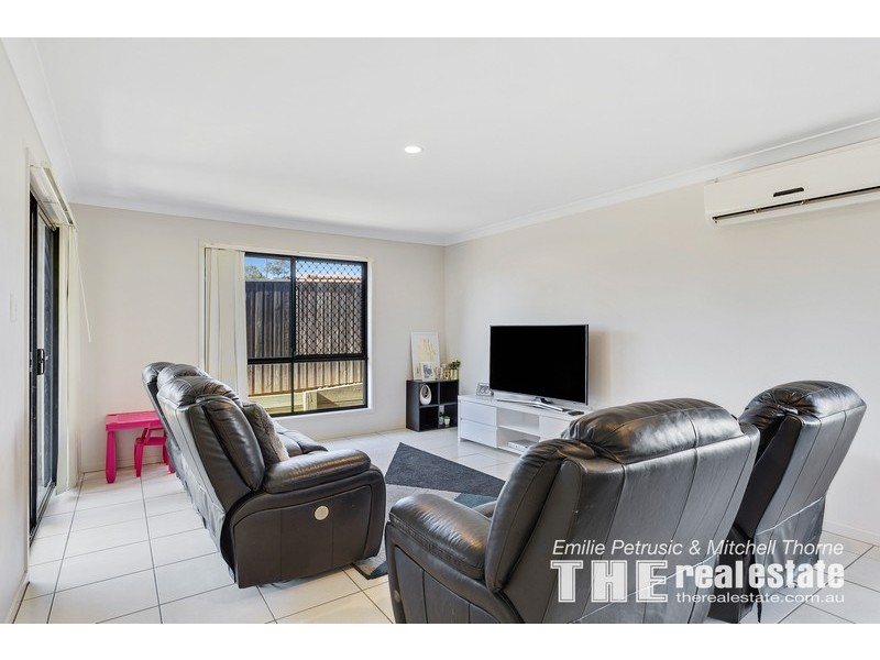 65 Argule Street, Hillcrest QLD 4118