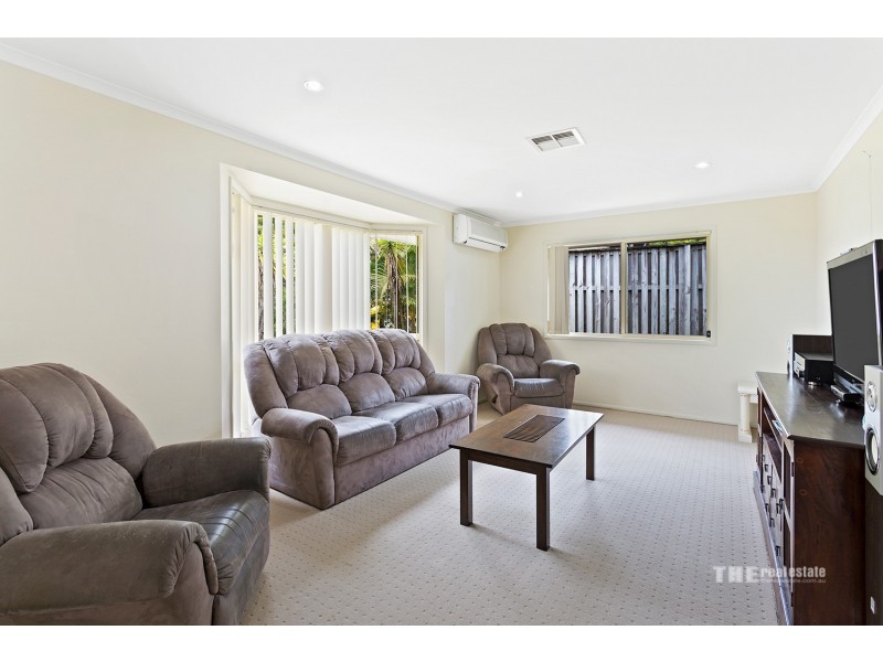 19 Malekula Rise, Pacific Pines QLD 4211