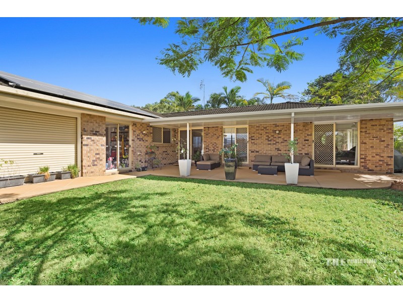 19 Malekula Rise, Pacific Pines QLD 4211