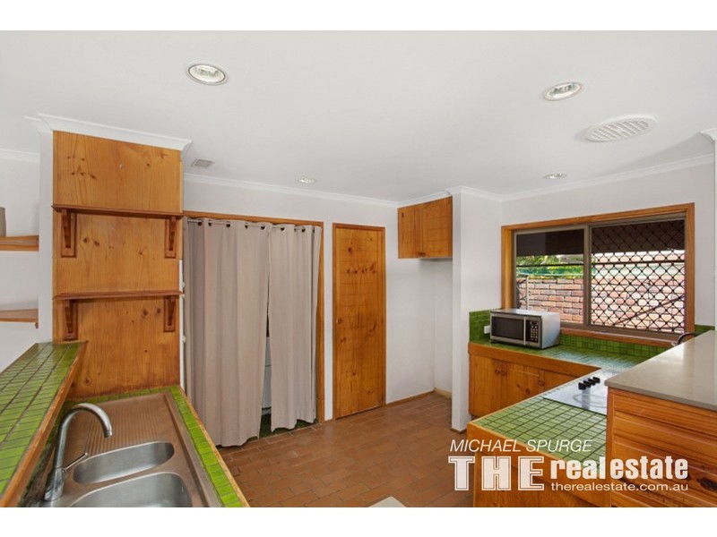 8 Chauvel Court, Currumbin Waters QLD 4223