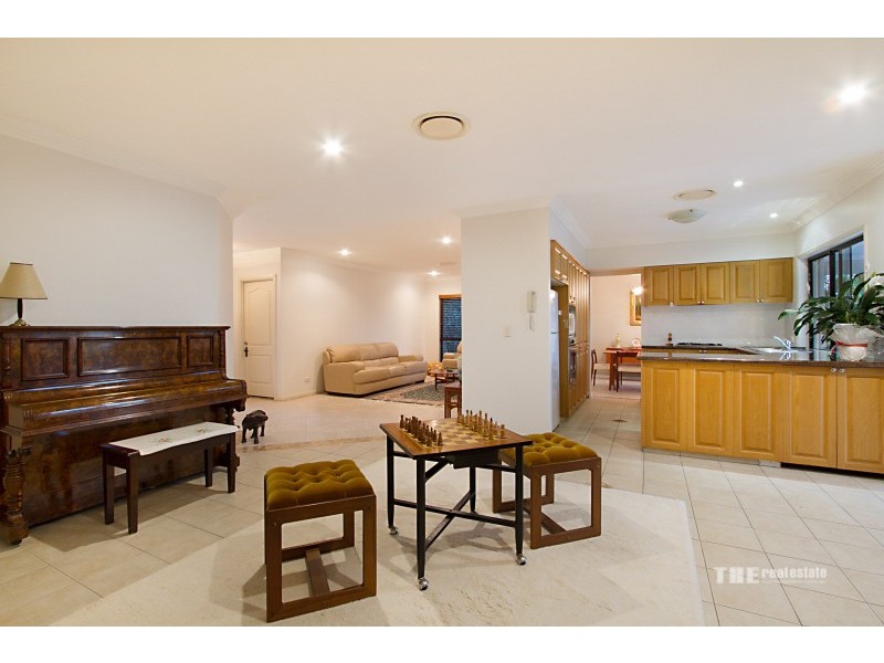 1/16 Cascade Avenue, Benowa QLD 4217