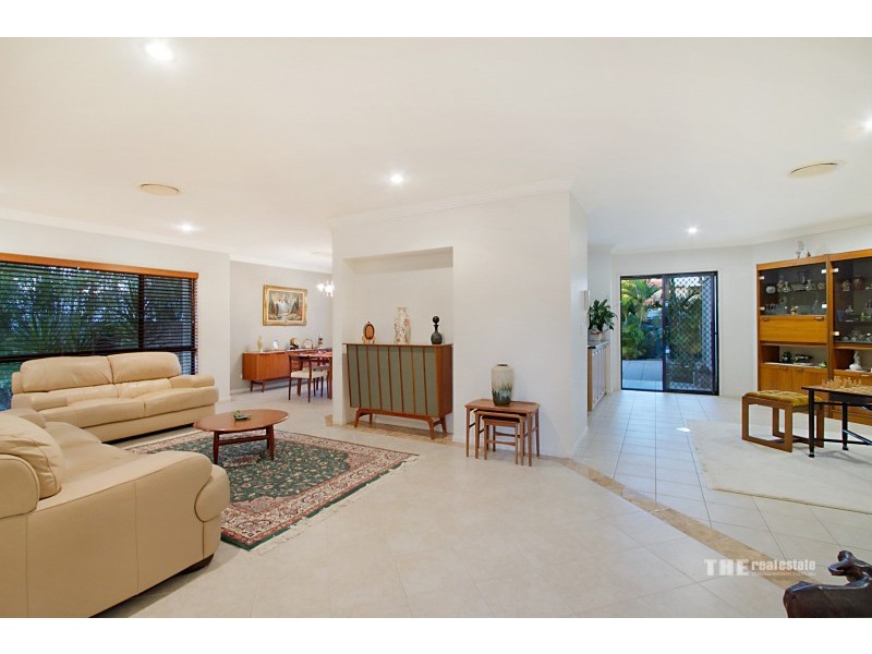 1/16 Cascade Avenue, Benowa QLD 4217