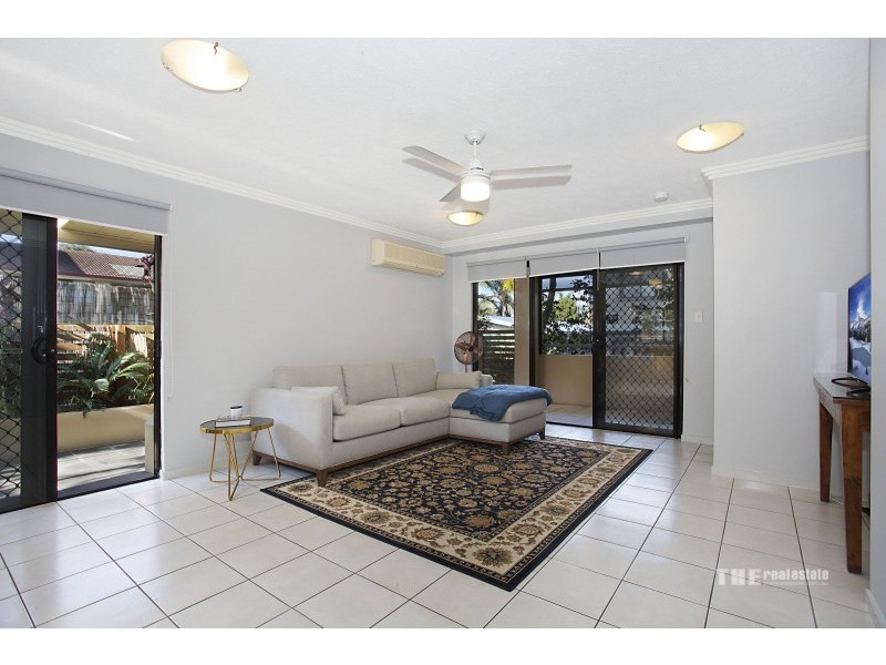 2/1996 Gold Coast Highway, Miami QLD 4220