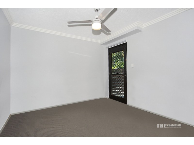 2/1996 Gold Coast Highway, Miami QLD 4220