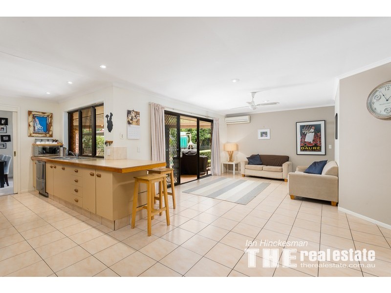 7 Nelson Court, Benowa QLD 4217