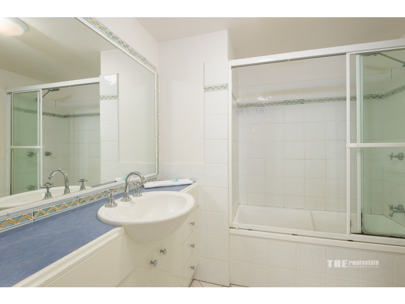 5/28 Chairlift Avenue, Miami QLD 4220