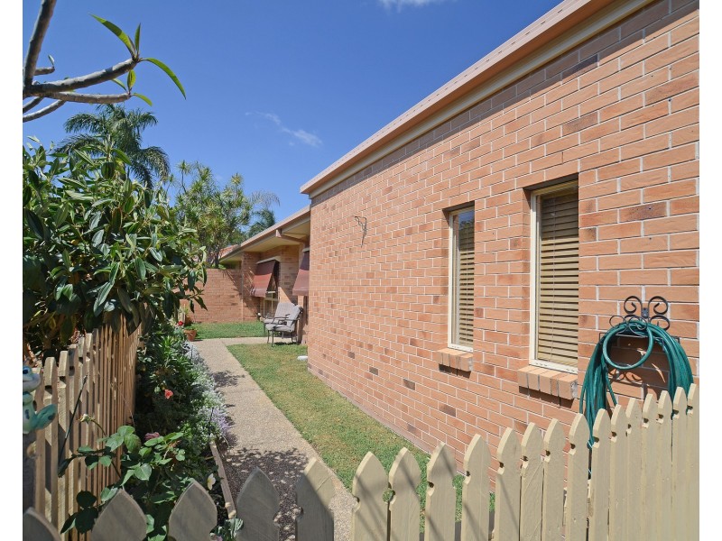 1/7 Sky Royal Terrace, Burleigh Heads QLD 4220