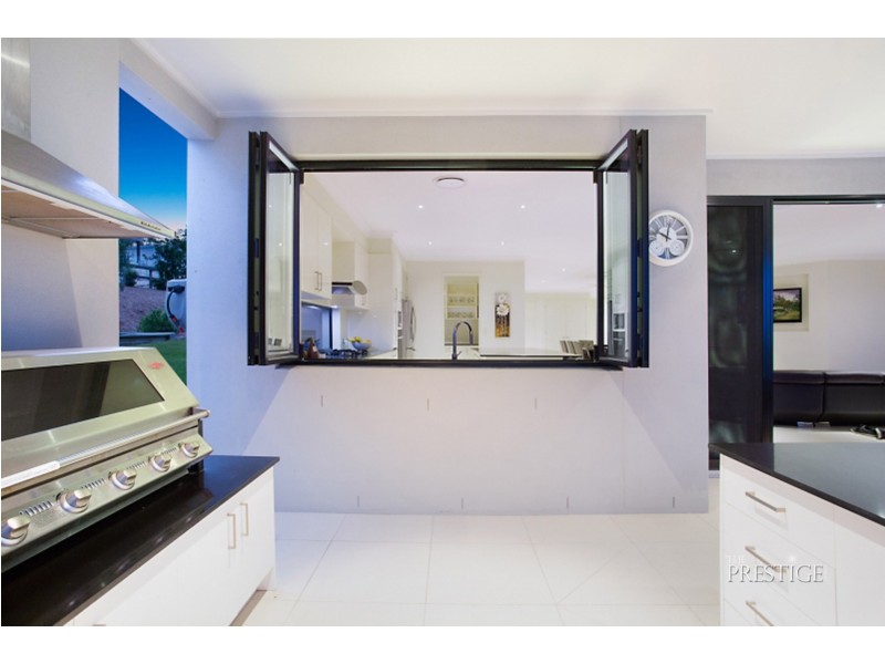 8 Abbey Ridge Road, Reedy Creek QLD 4227