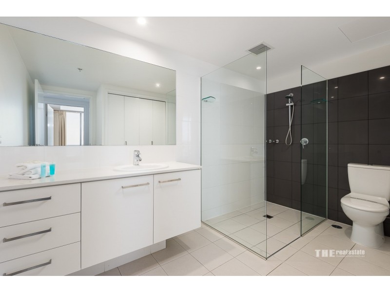 122/25-29 Surf Parade, Broadbeach QLD 4218