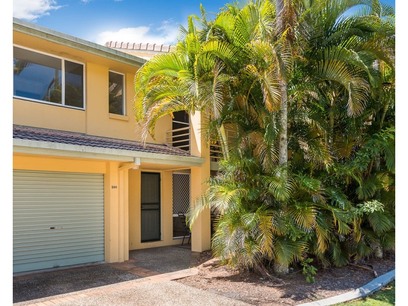 200/215 Cottesloe Drive, Mermaid Waters QLD 4218