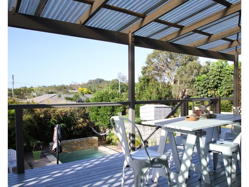 27 Bardon Avenue, Miami QLD 4220