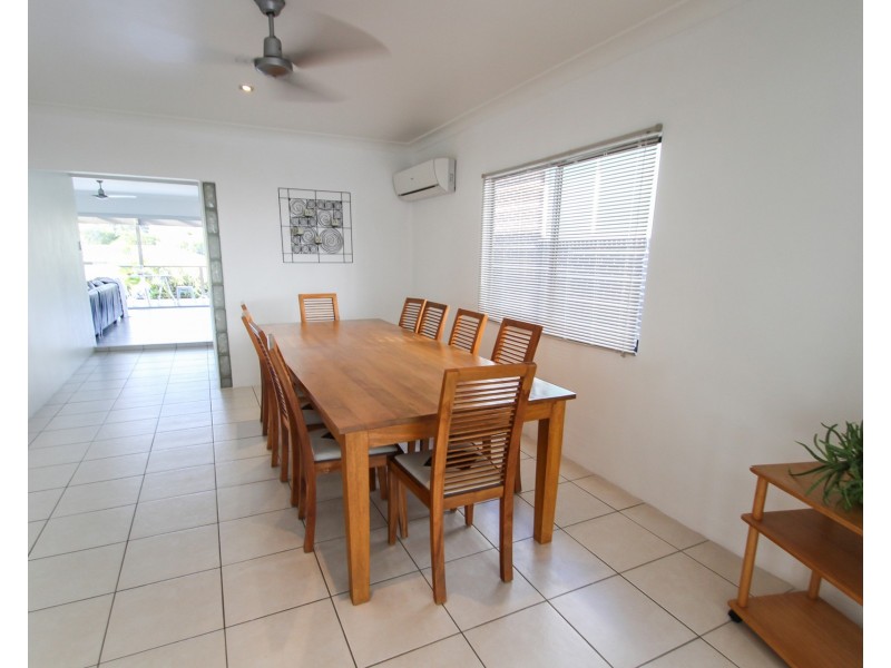 27 Bardon Avenue, Miami QLD 4220