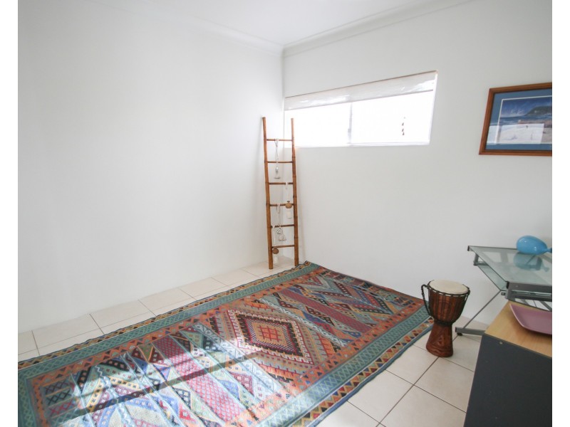 27 Bardon Avenue, Miami QLD 4220