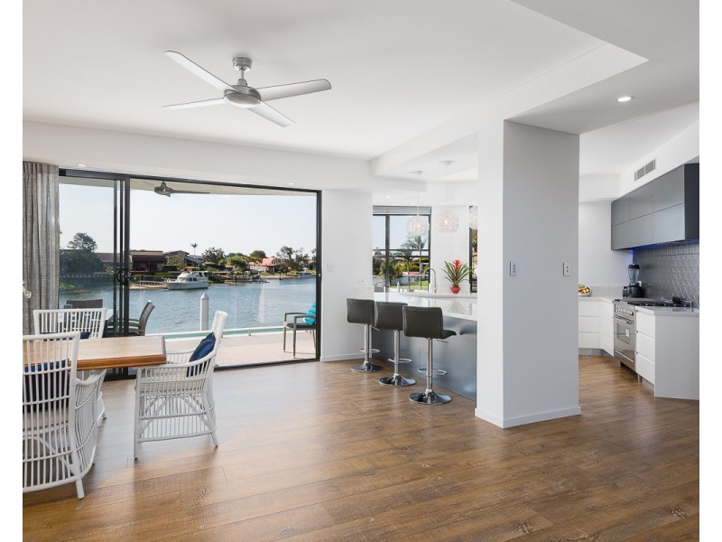 2a Cypress Drive, Broadbeach Waters QLD 4218