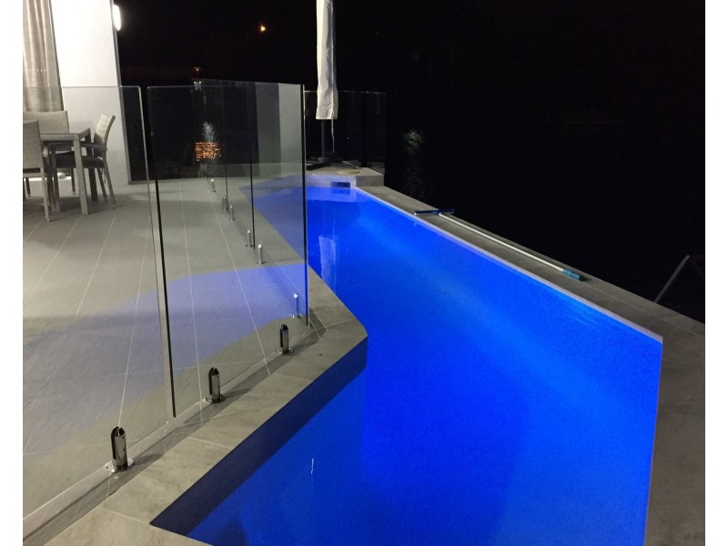 2a Cypress Drive, Broadbeach Waters QLD 4218