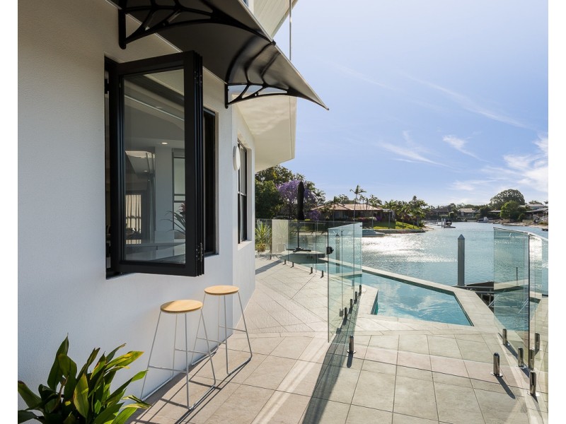 2a Cypress Drive, Broadbeach Waters QLD 4218