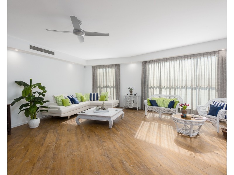 2a Cypress Drive, Broadbeach Waters QLD 4218