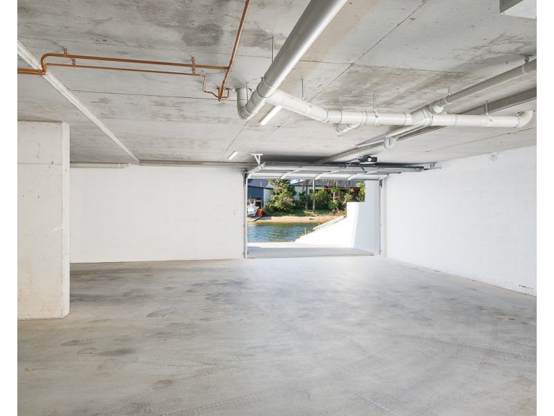 2a Cypress Drive, Broadbeach Waters QLD 4218