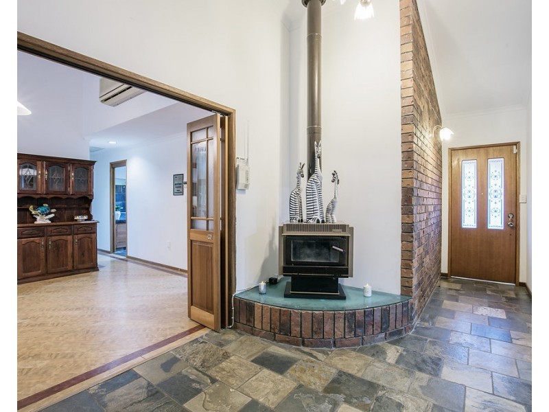 72 Coorabin Court, Tallebudgera QLD 4228