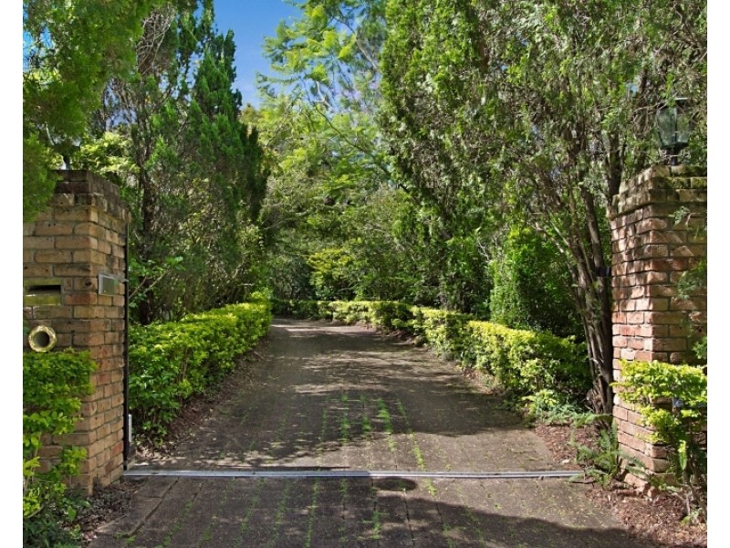 22 Kupara Street, Nerang QLD 4211