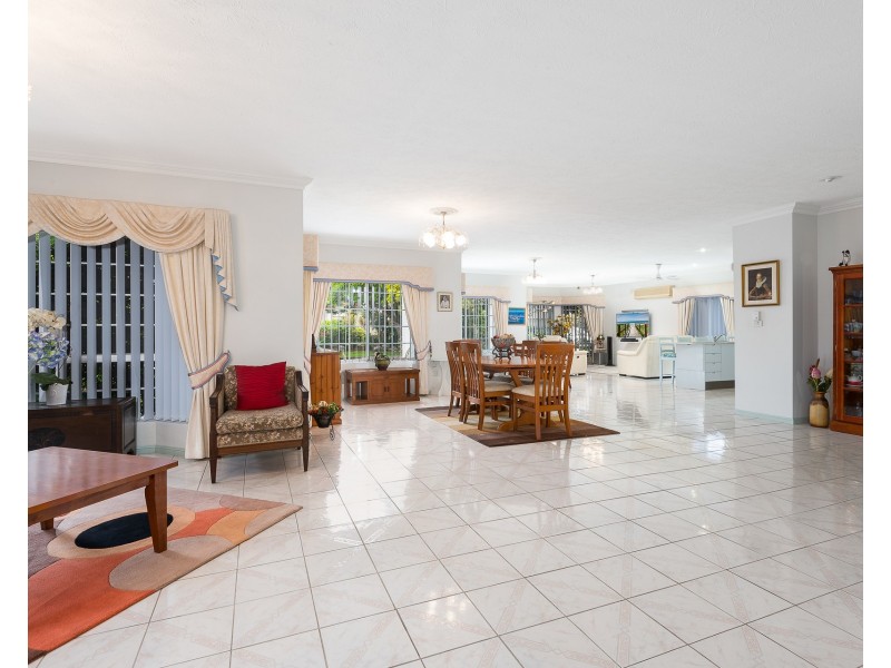 35 Port Jackson Boulevard, Clear Island Waters QLD 4226