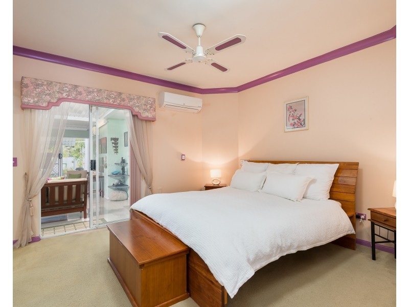 35 Port Jackson Boulevard, Clear Island Waters QLD 4226