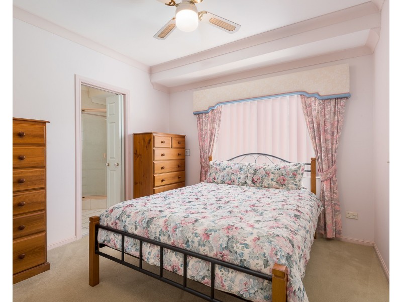 35 Port Jackson Boulevard, Clear Island Waters QLD 4226