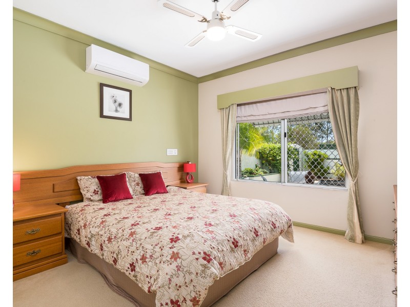 35 Port Jackson Boulevard, Clear Island Waters QLD 4226