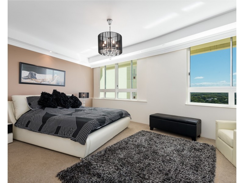 C19-1/75 Brighton Parade, Southport QLD 4215