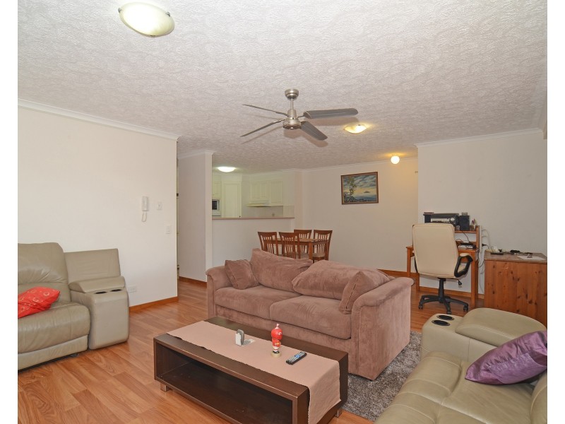 5/2103 Gold Coast Highway, Miami QLD 4220